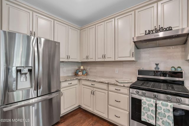 20 Aylesford Lane, Manchester, NJ 08759