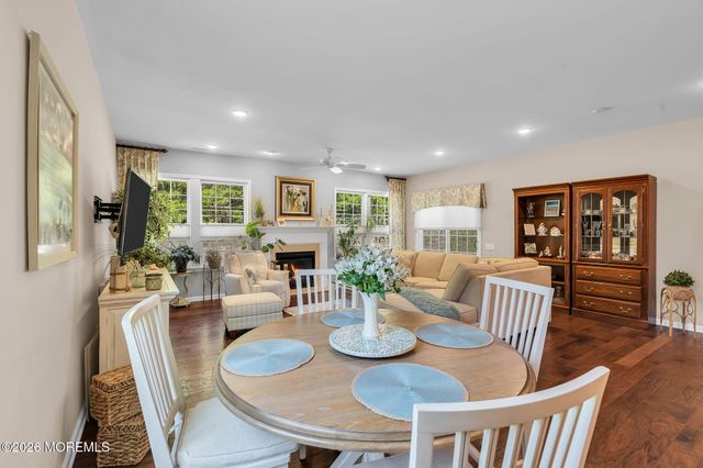 20 Aylesford Lane, Manchester, NJ 08759