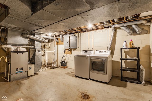 7102 Dean Road, Indianapolis, IN 46240