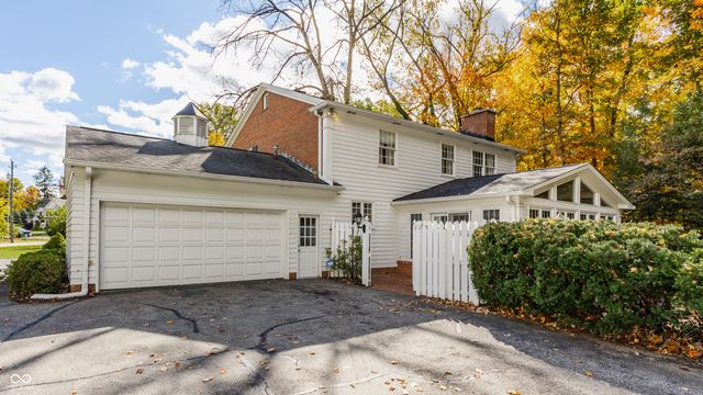 7102 Dean Road, Indianapolis, IN 46240