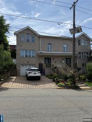 408 7th Street B, Palisades Park, NJ 07650