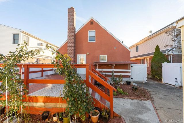 505 7TH AVE, New Hyde Park, NY 11040