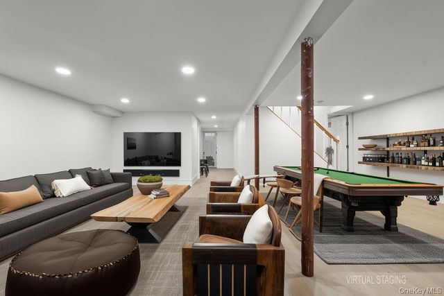 505 7TH AVE, New Hyde Park, NY 11040