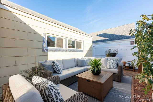 505 7TH AVE, New Hyde Park, NY 11040