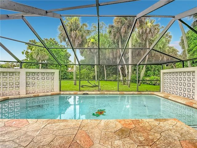 1625 Silverwood CT, North Fort Myers, FL 33903
