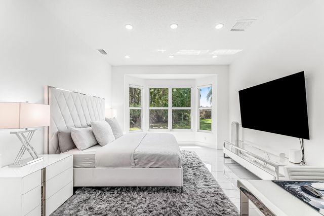 623 SW Lake Charles Circle, Port St. Lucie, Port St Lucie, FL 34986