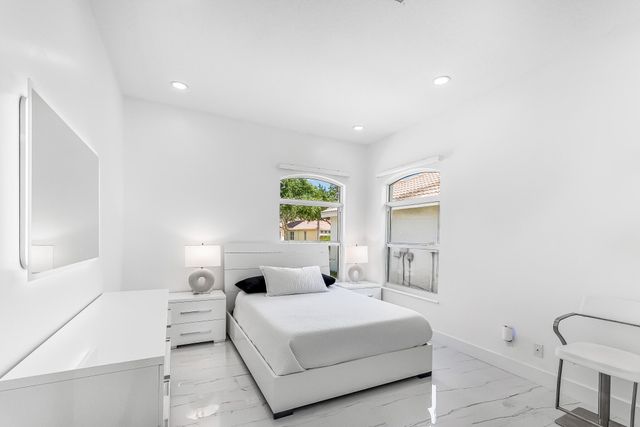 623 SW Lake Charles Circle, Port St. Lucie, Port St Lucie, FL 34986