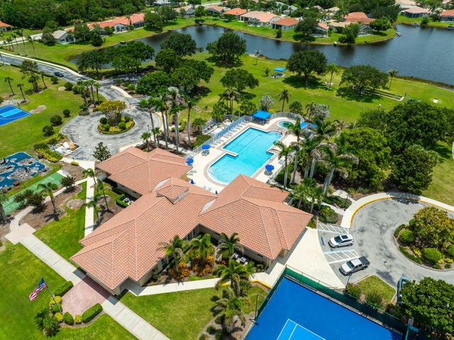 623 SW Lake Charles Circle, Port St. Lucie, Port St Lucie, FL 34986