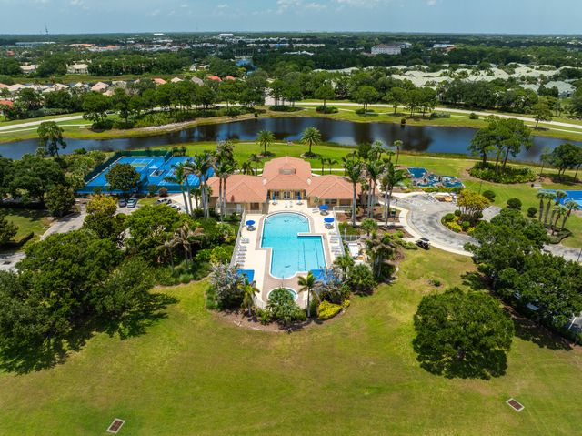 623 SW Lake Charles Circle, Port St. Lucie, Port St Lucie, FL 34986