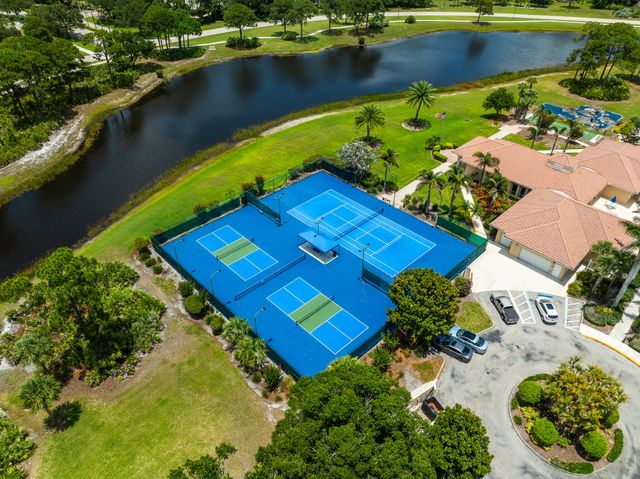 623 SW Lake Charles Circle, Port St. Lucie, Port St Lucie, FL 34986