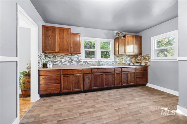 1920 Blaine St, Caldwell, ID 83605