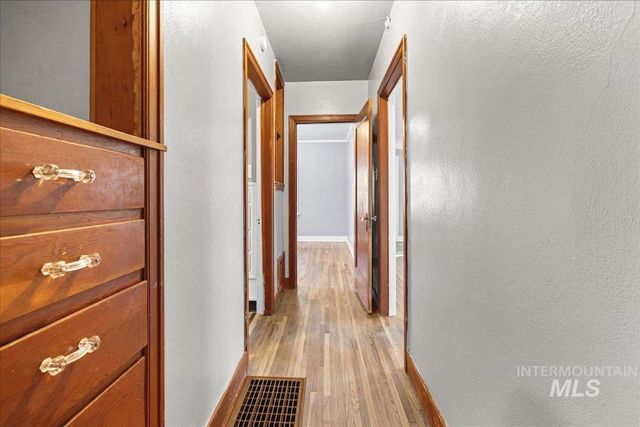 1920 Blaine St, Caldwell, ID 83605