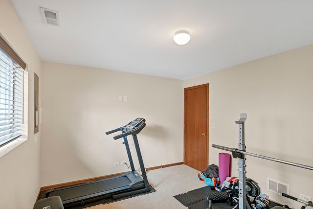 169 Willey Street, Gilberts, IL 60136