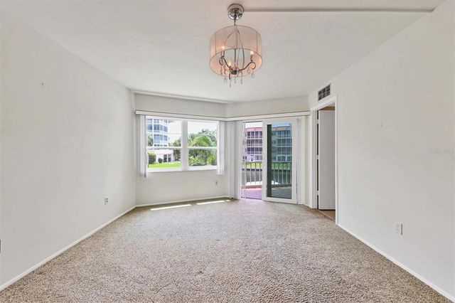 1300 N PORTOFINO DRIVE 208, Sarasota, FL 34242