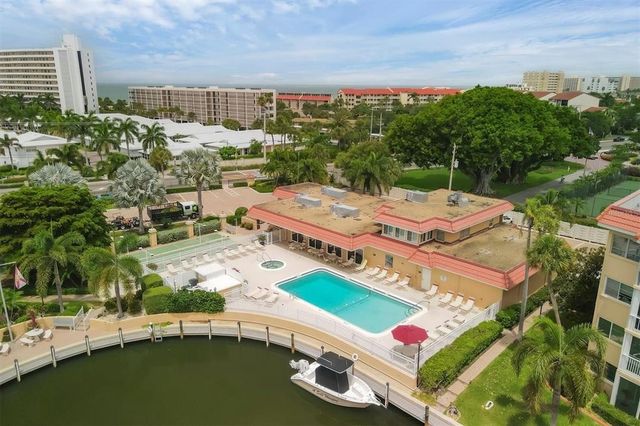1300 N PORTOFINO DRIVE 208, Sarasota, FL 34242
