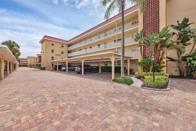1300 N PORTOFINO DRIVE 208, Sarasota, FL 34242