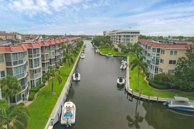 1300 N PORTOFINO DRIVE 208, Sarasota, FL 34242