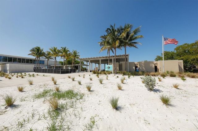 1300 N PORTOFINO DRIVE 208, Sarasota, FL 34242
