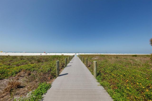 1300 N PORTOFINO DRIVE 208, Sarasota, FL 34242