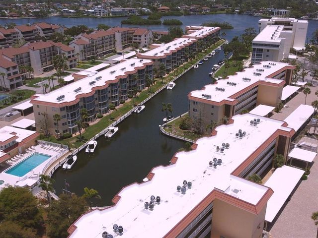 1300 N PORTOFINO DRIVE 208, Sarasota, FL 34242