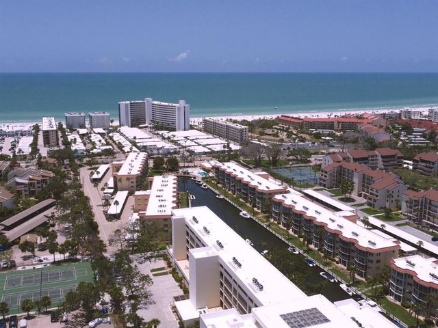 1300 N PORTOFINO DRIVE 208, Sarasota, FL 34242