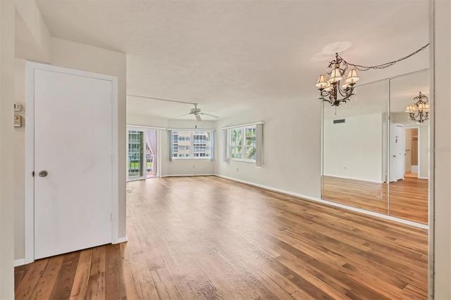 1300 N PORTOFINO DRIVE 208, Sarasota, FL 34242