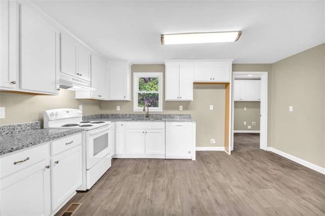 266 Randall Street, Lavonia, GA 30553