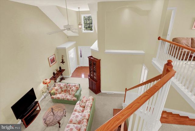 1316 WILLOW CREEK DR, Mount Joy, PA 17552