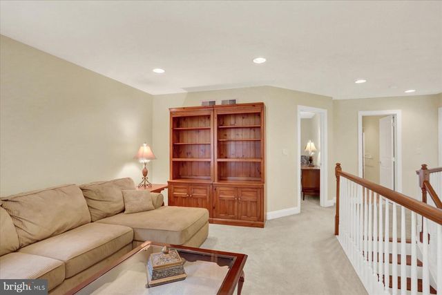 1316 WILLOW CREEK DR, Mount Joy, PA 17552