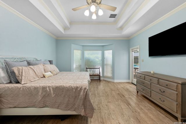 8522 FAIRWAY BEND DR, Boerne, TX 78015