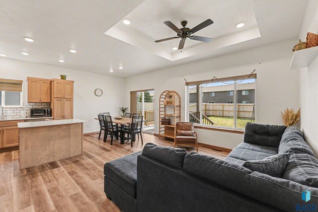 5517 S Spirea Ave Avenue, Sioux Falls, SD 57108