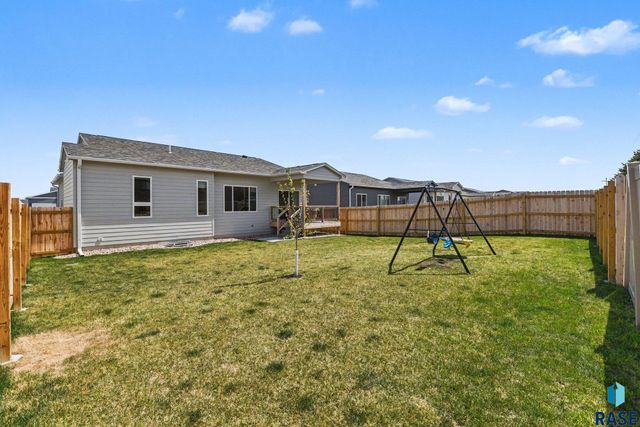 5517 S Spirea Ave Avenue, Sioux Falls, SD 57108
