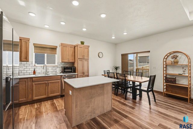 5517 S Spirea Ave Avenue, Sioux Falls, SD 57108