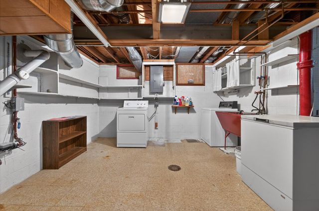 1509 E Stadium Boulevard, Ann Arbor, MI 48104