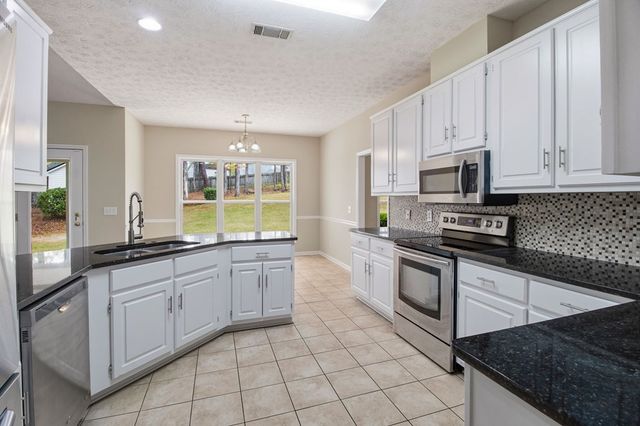 1045 King Place Drive, Columbus, GA 31904