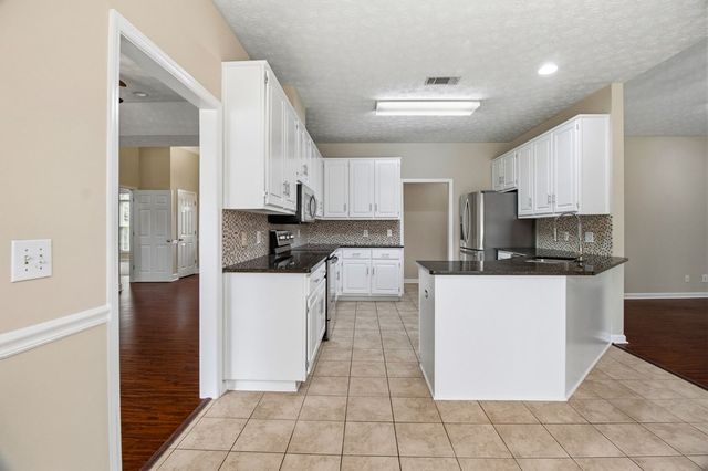 1045 King Place Drive, Columbus, GA 31904