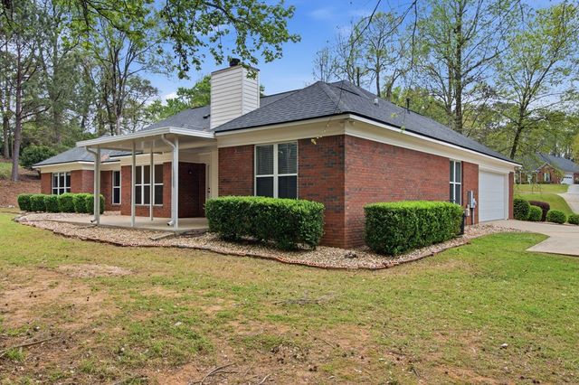 1045 King Place Drive, Columbus, GA 31904