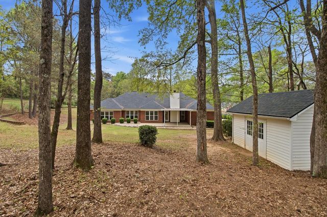 1045 King Place Drive, Columbus, GA 31904