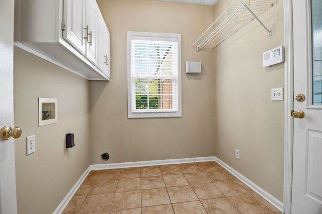 1045 King Place Drive, Columbus, GA 31904