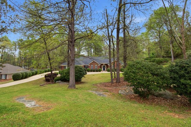 1045 King Place Drive, Columbus, GA 31904