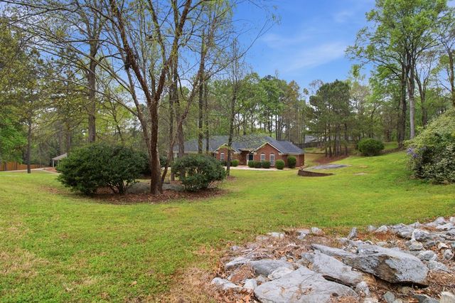 1045 King Place Drive, Columbus, GA 31904