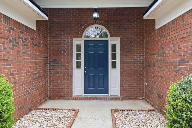 1045 King Place Drive, Columbus, GA 31904