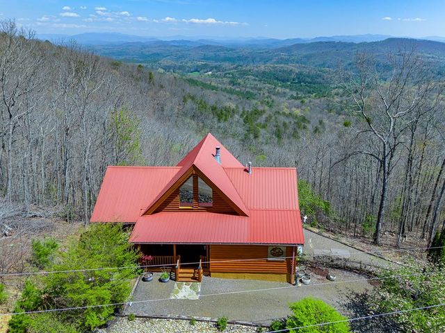 582 Sahkanaga Drive, Murphy, NC 28906