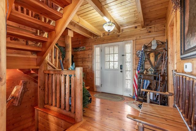 582 Sahkanaga Drive, Murphy, NC 28906