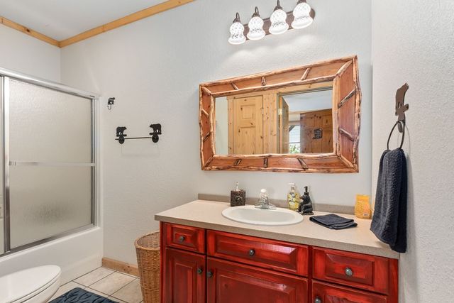 582 Sahkanaga Drive, Murphy, NC 28906