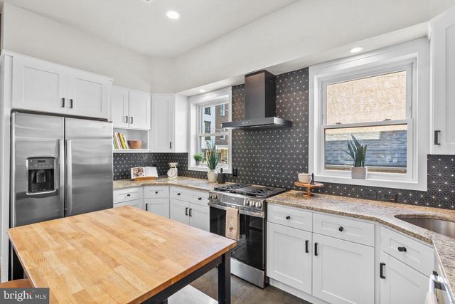 2548 CORAL ST, Philadelphia, PA 19125