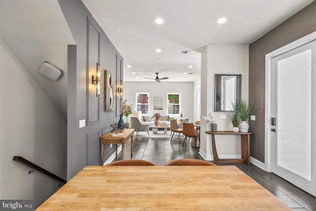2548 CORAL ST, Philadelphia, PA 19125