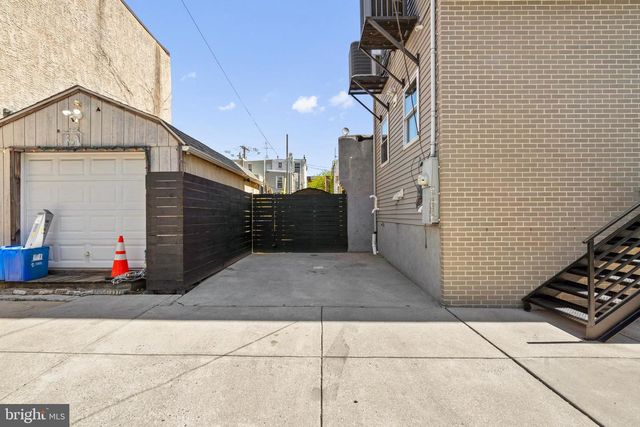 2548 CORAL ST, Philadelphia, PA 19125