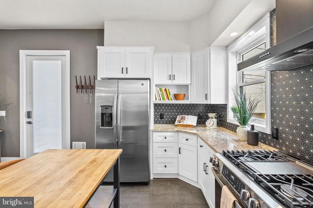 2548 CORAL ST, Philadelphia, PA 19125