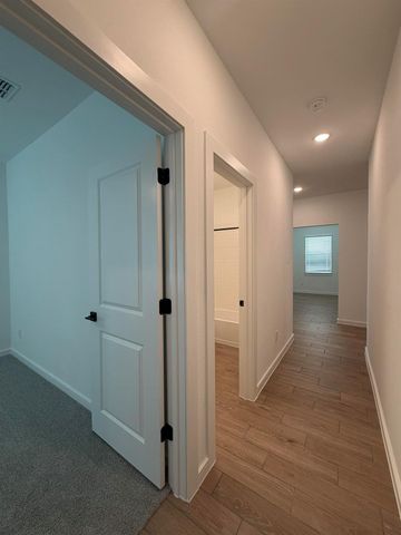 4819 Legends Bay Drive, Baytown, TX 77523